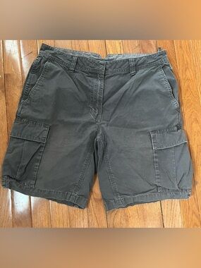 The North Face Men's Dark Gray Cargo Shorts Sz 34